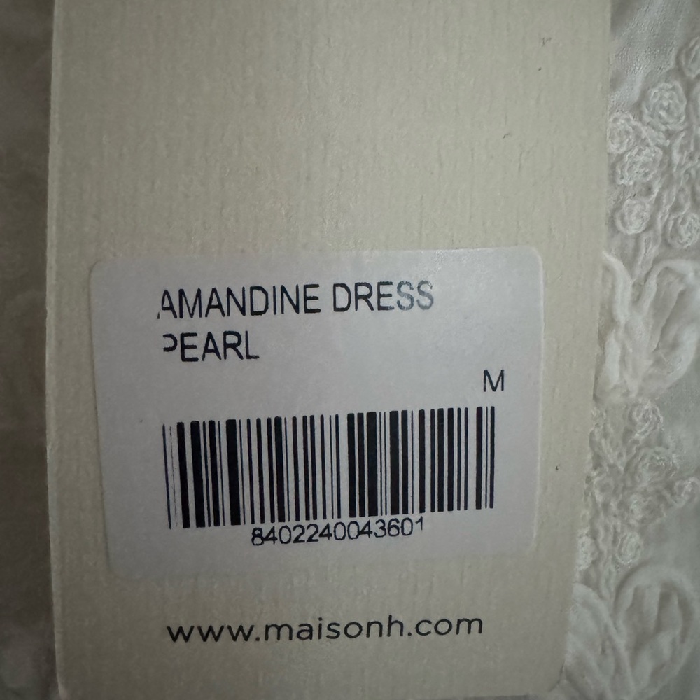 NEW MAISON HOTEL amandine dress in lord byron pearl - Picture 11 of 15